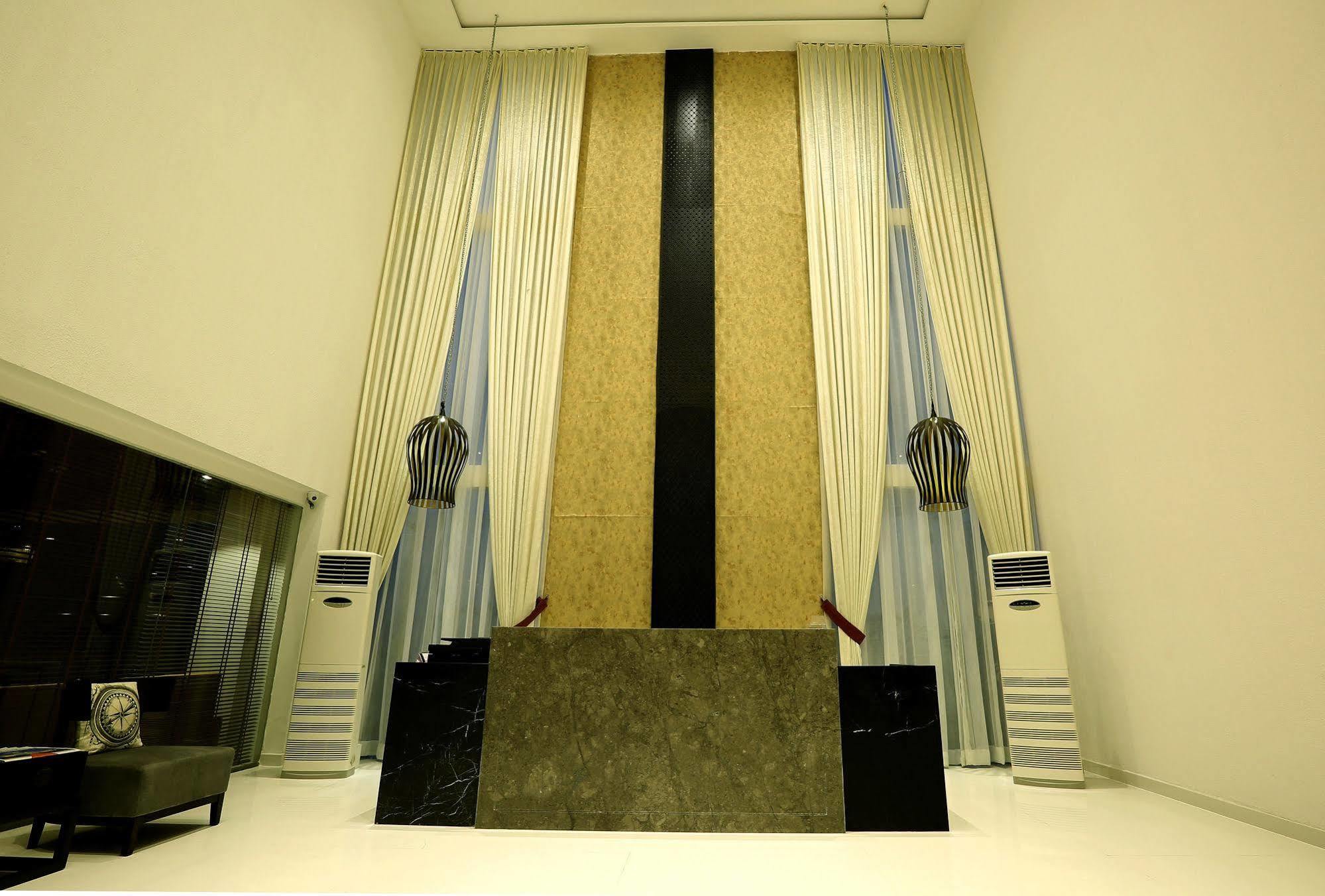 Hotel Deccan Serai, Hitec City, Hyderabad Exterior foto