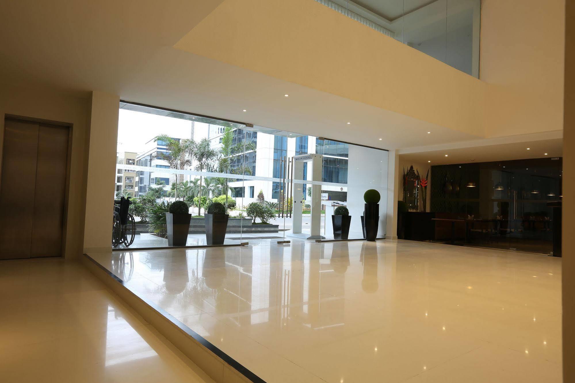 Hotel Deccan Serai, Hitec City, Hyderabad Exterior foto